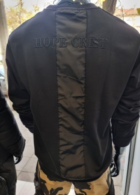 Блуза с лента на гърба