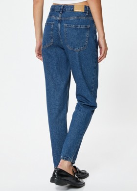 Дънки стил Mom Fit 