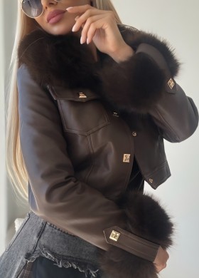 ХИТОВО ЯКЕ В КАФЯВО