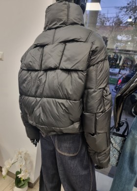 Яке черно MONTE CERVINO