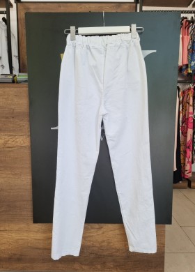 Панталон в бяло