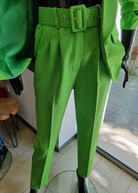 Панталон яркозелен с колан