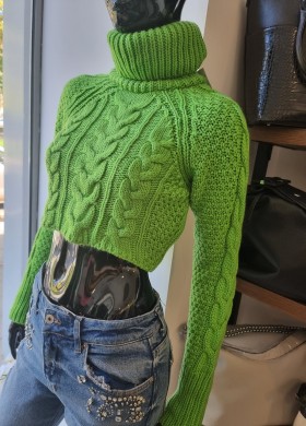 Пуловер зелен къс