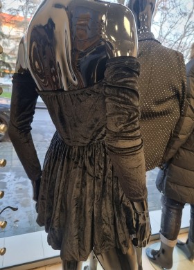 Рокля кадифе черна