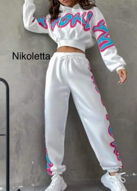 Спортен екип Nikoletta бял