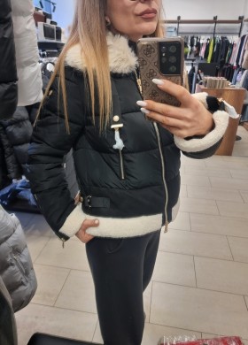 Яке черно ANNA